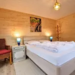 샬레 Quiet With Panoramic View And Fenced Garden