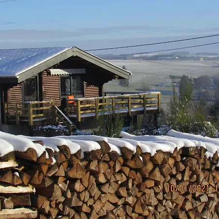 Chalet Quiet With Panoramic View And Fenced Garden