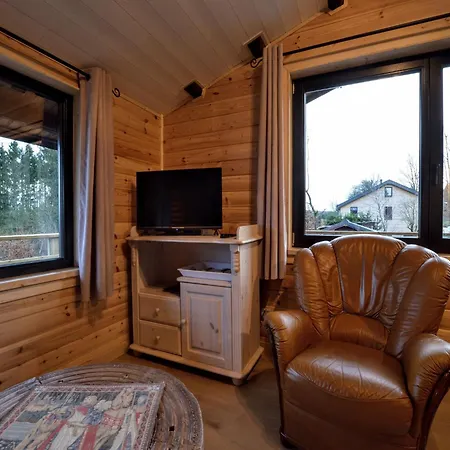 Quiet With Panoramic View And Fenced Garden *